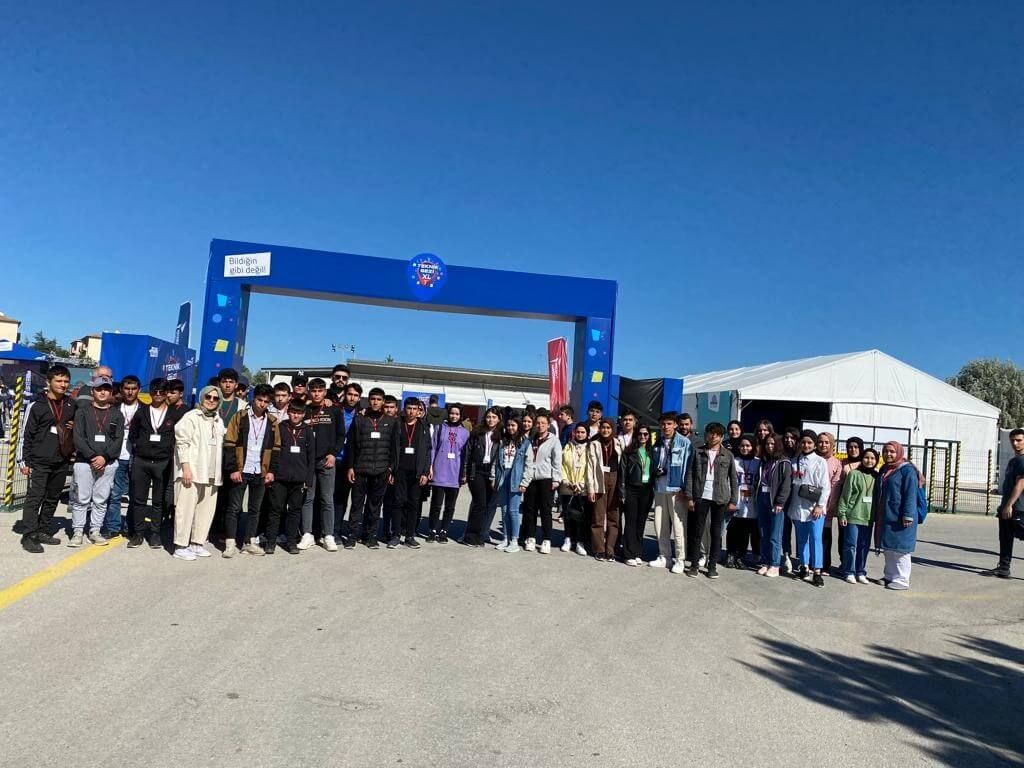 TUSAŞ Teknik Gezisiyle Öğrencilerin Havacılık ve Uzay Alanına İlgi Duyması Sağlandı